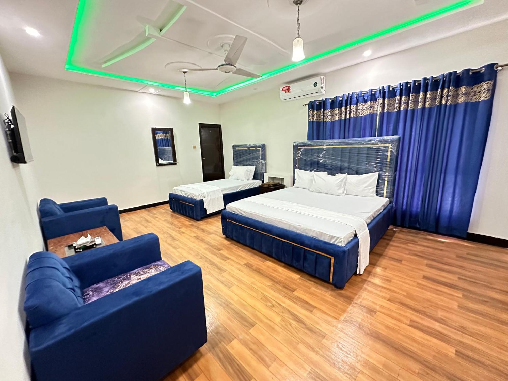 Decent Lodge Guest House Исламабад Экстерьер фото